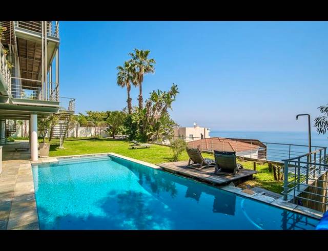 5 BEDROOM HOUSE FOR SALE IN BANTRY BAY